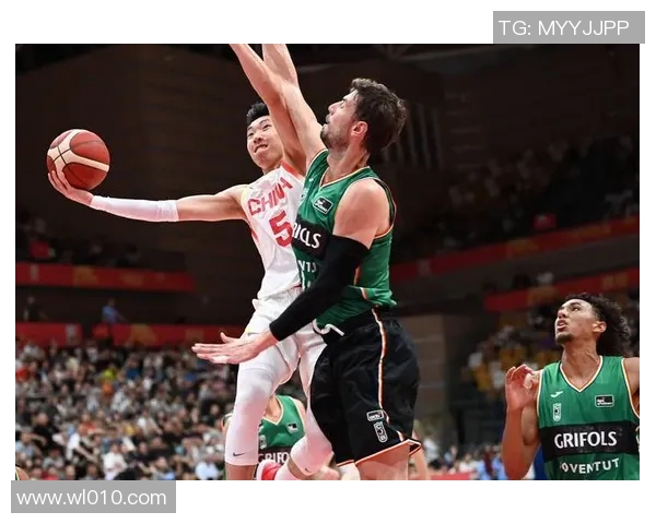 中国男篮与国王队精彩对决全场录像回放及赛后分析