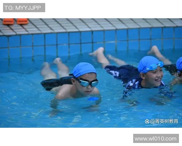 游泳运动中的技巧与训练方法探究：提高技能与增强体能的科学路径